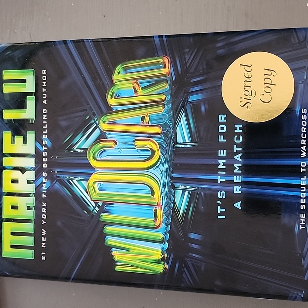 Signed copy of Wildcard by Marie Lu YA hardcover book